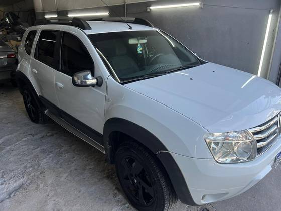 RENAULT DUSTER 2.0 DYNAMIQUE 4X2 16V FLEX 4P AUTOMÁTICO RENAULT DUSTER 2.0 DYNAMIQUE 4X2 16V FLEX 4P AUTOMÁTICO